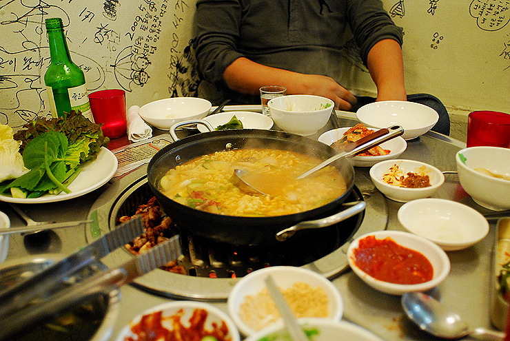 [부산/광안동] 뭉탱이 삼겹살과 돼지껍데기 - 깡통집 - 