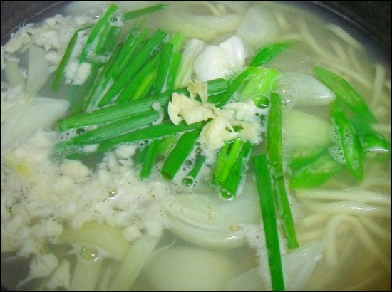 바지락칼국수 이미지
